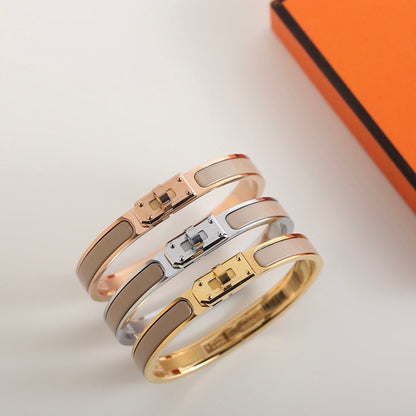 [⭐Clover Jewelry]HM KELLY GREY BRACELET