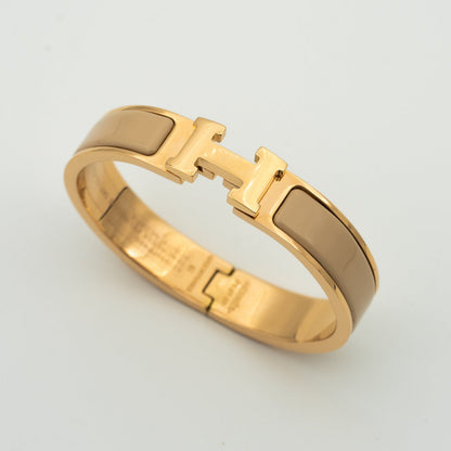 [⭐Clover Jewelry]H GREY BRACELET