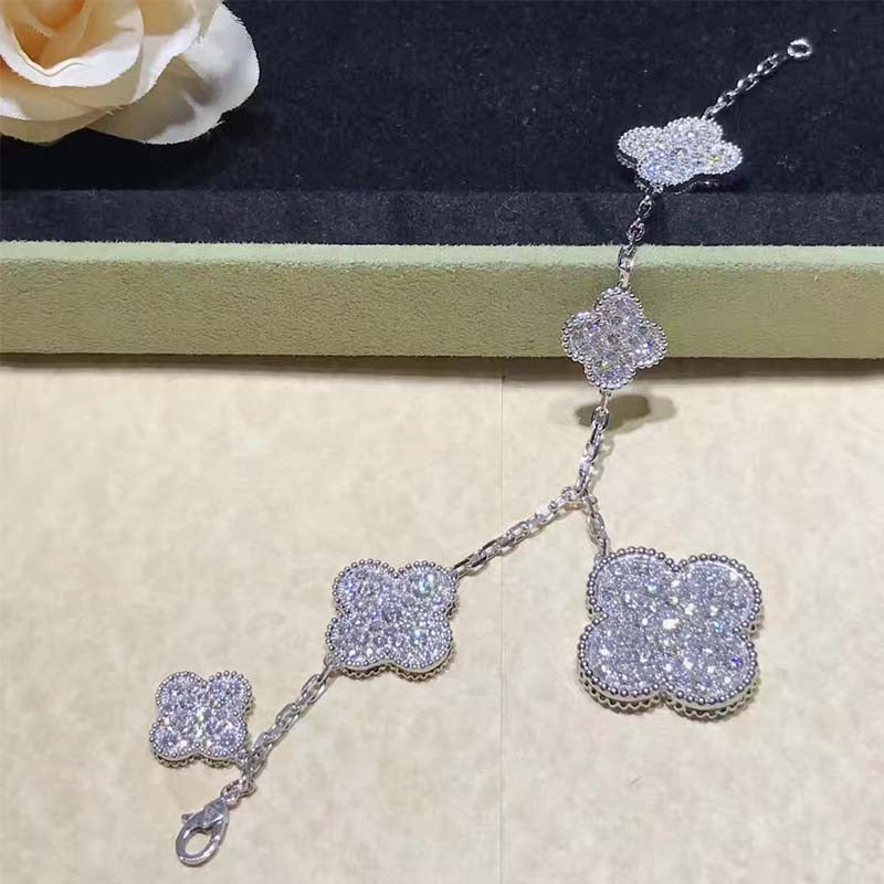 [⭐Clover Jewelry]CLOVER 6 MOTIFS SILVER DIAMOND BRACELET