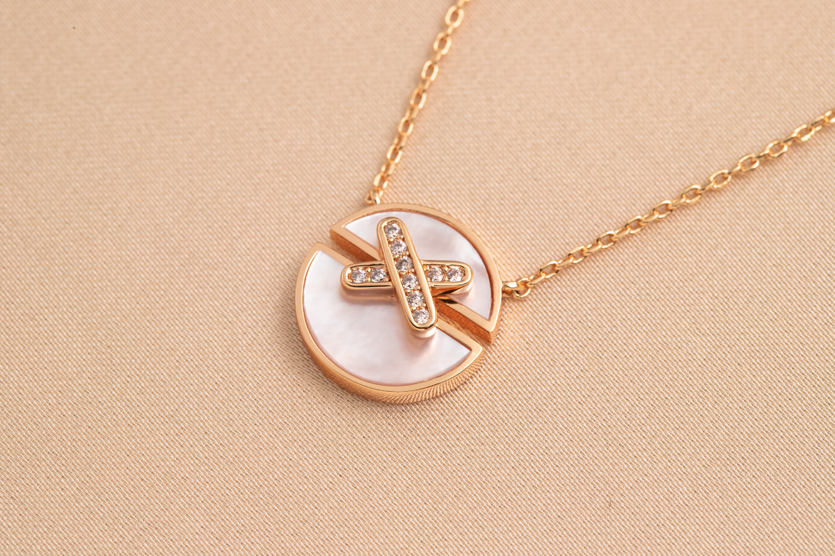 [⭐Clover Jewelry]JEUX DE PINK GOLD DIAMOND NECKLACE