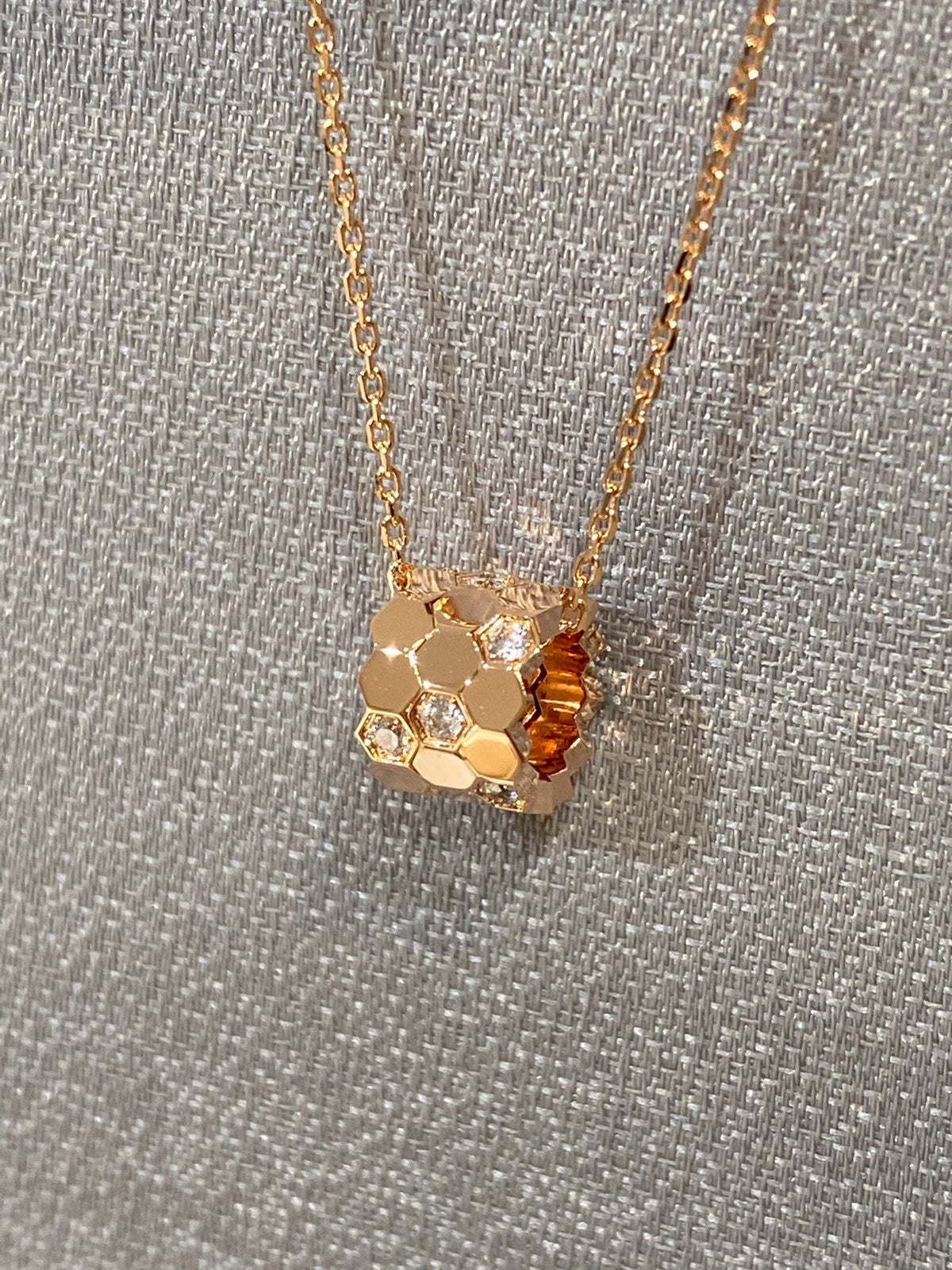 [⭐Clover Jewelry]BEE LOVE DIAMOND NECKLACE