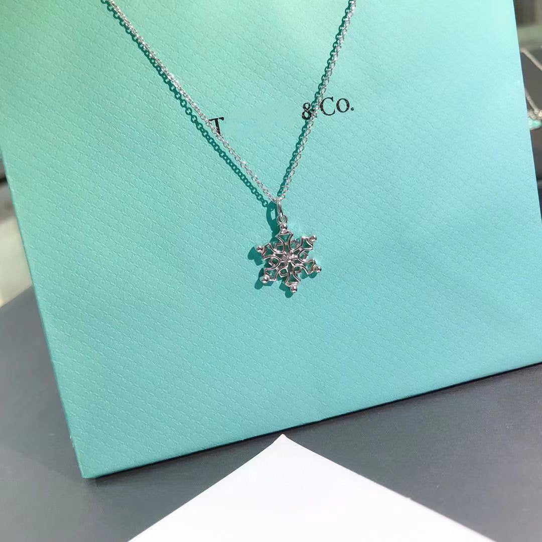 [Clover Jewelry]STERLING SILVER SNOWFLAKE PENDANT NECKLACE