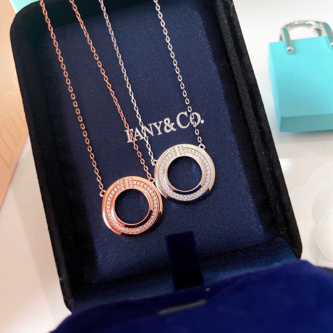 [Clover Jewelry]DIAMOND AND MOTHER OF PEARL CIRCLE PENDANT