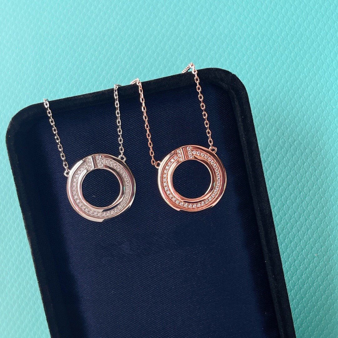 [Clover Jewelry]DIAMOND AND MOTHER OF PEARL CIRCLE PENDANT