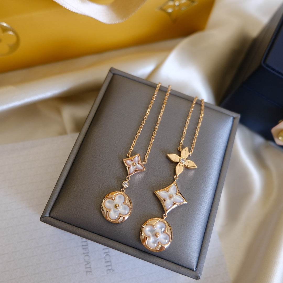 [⭐Clover Jewelry]COLOR BLOSSOM LARIAT NECKLACE PINK GOLD WHITE MOTHER PEARL AND DIAMOND