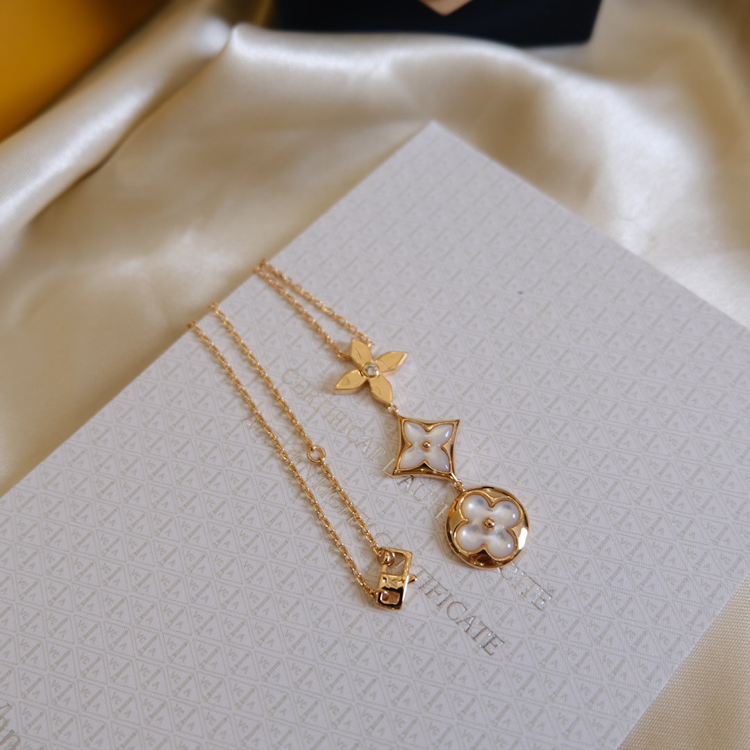 [⭐Clover Jewelry]COLOR BLOSSOM LARIAT NECKLACE PINK GOLD WHITE MOTHER PEARL AND DIAMOND