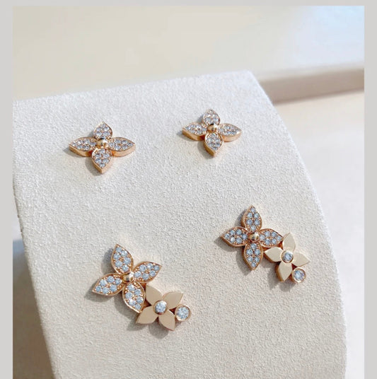 [⭐Clover Jewelry]STAR BLOSSOM STUD EARRINGS PINK GOLD DIAMONDS