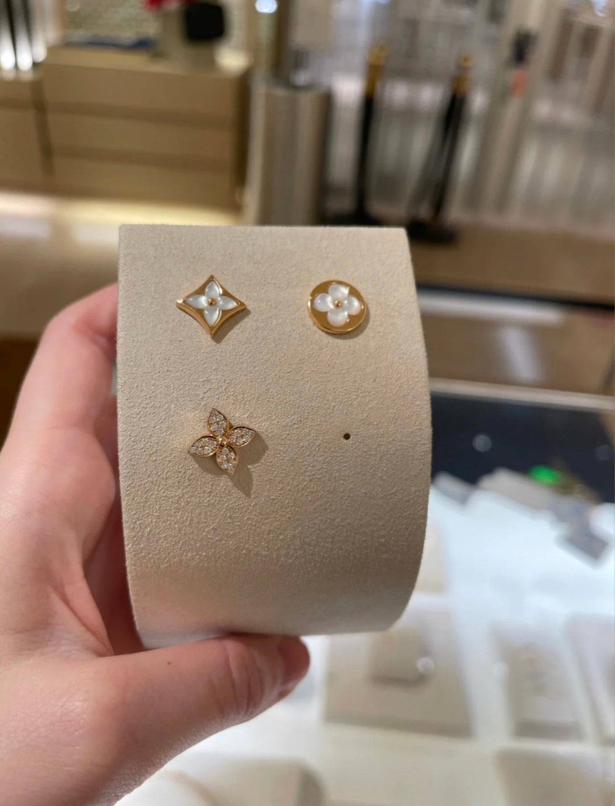 [⭐Clover Jewelry]STAR BLOSSOM STUD EARRINGS PINK GOLD DIAMONDS