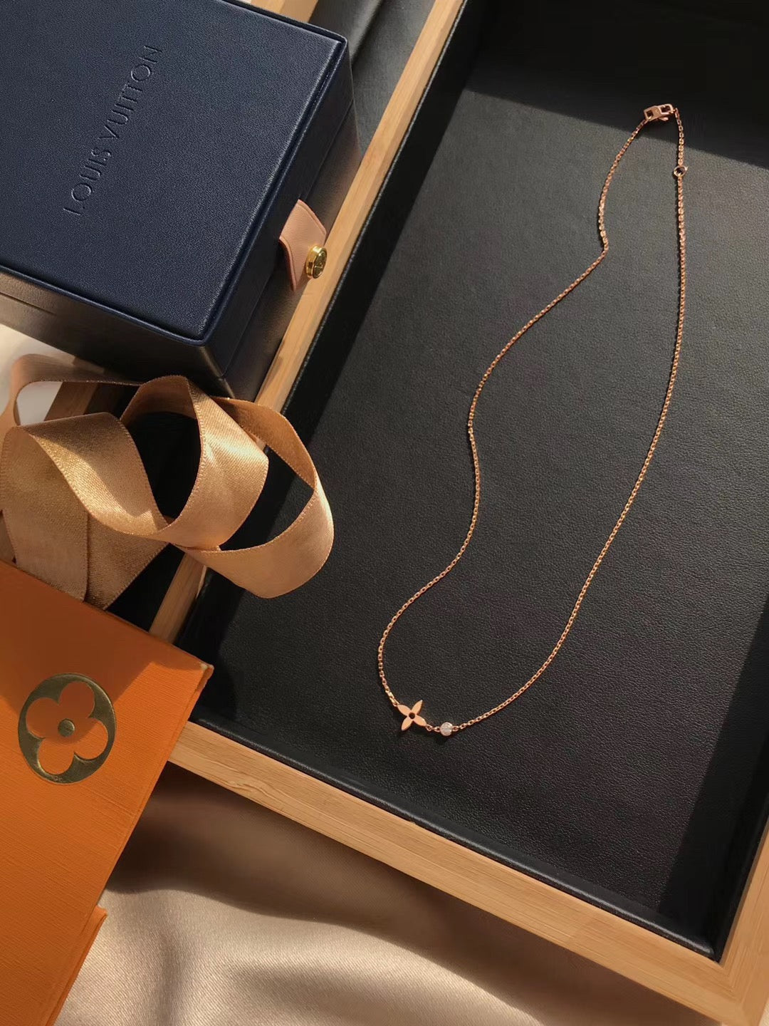 [⭐Clover Jewelry]BLOSSOM PENDANT PINK GOLD AND DIAMOND