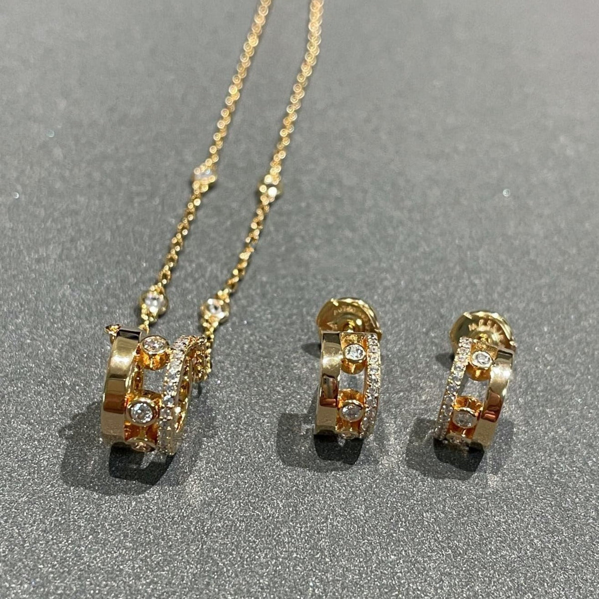 [⭐Clover Jewelry]CHAIN MOVE ROMANE PEDAND NECKLACE