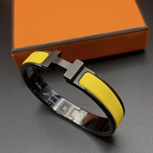 [⭐Clover Jewelry]CLIC HM SO BLACK YELLOW BRACELET