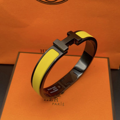 [⭐Clover Jewelry]CLIC HM SO BLACK YELLOW BRACELET
