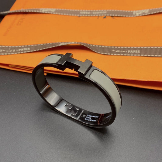 [⭐Clover Jewelry]CLIC HM SO BLACK GREY BRACELET