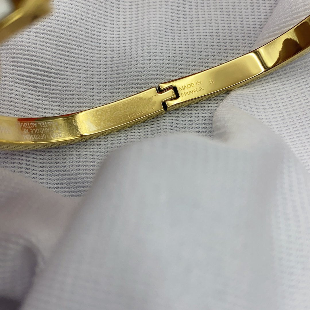 [⭐Clover Jewelry]CLASSIC HM CLIC WHITE 8MM ENAMEL BRACELET