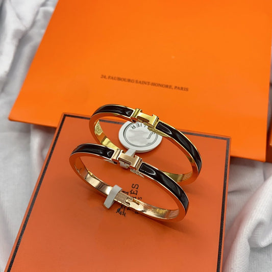 [⭐Clover Jewelry]CLASSIC HM CLIC BLACK 8MM ENAMEL BRACELET
