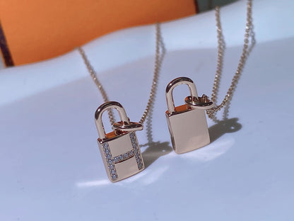 [⭐Clover Jewelry]HM ADVANCED NICHE LOCK HEAD NECKLACE DIAMONDS