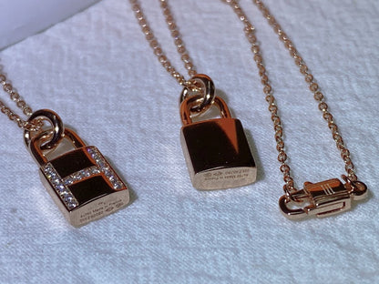 [⭐Clover Jewelry]HM ADVANCED NICHE LOCK HEAD NECKLACE DIAMONDS