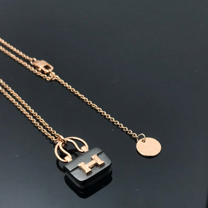 [⭐Clover Jewelry]WOMEN'S HM AMULETTES CONSTANCE PENDANT NECKLACE