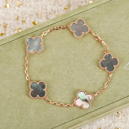[⭐Clover Jewelry] CLOVER 5 MOTIF GRAY MOP BRACELET COLLECTION