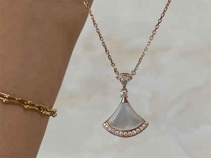[⭐Clover Jewelry]DREAM NECKLACE MOP PINK GOLD DIAMOND