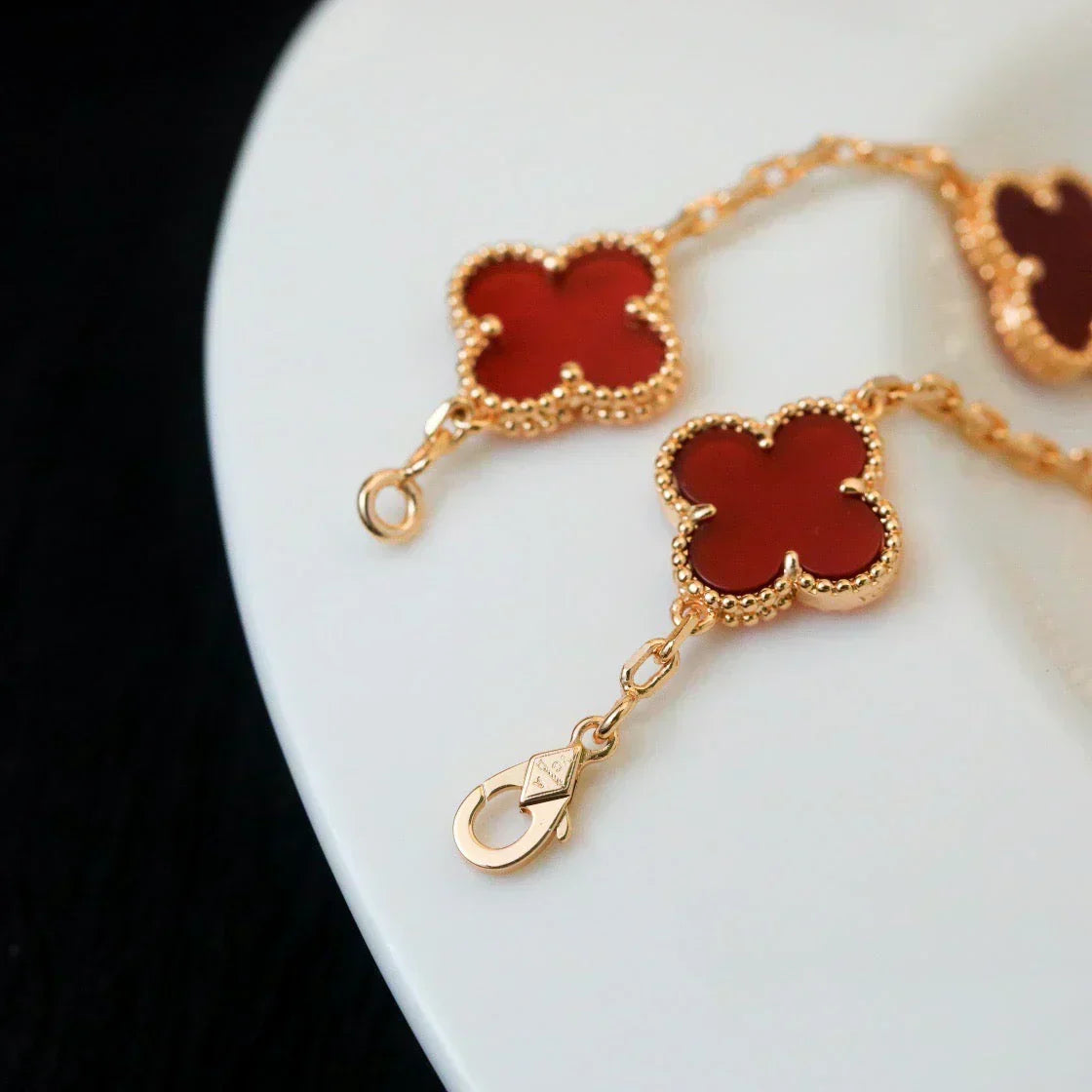 [⭐Clover Jewelry] CLOVER 5 MOTIF RED CORNELIAN BRACELET COLLECTION