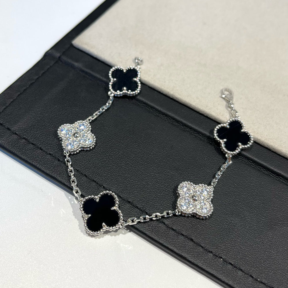 [⭐Clover Jewelry] CLOVER 5 MOTIF ONYXS BRACELET COLLECTION