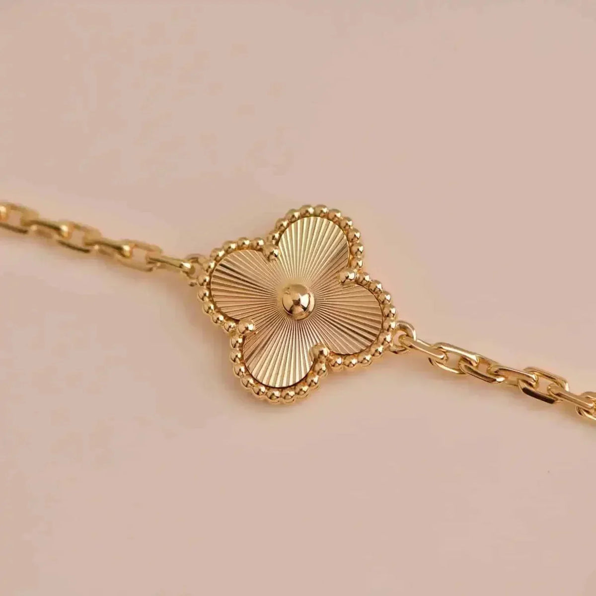 [⭐Clover Jewelry] CLOVER 5 MOTIF LASER BRACELET COLLECTION