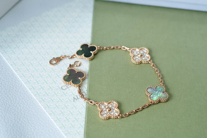 [⭐Clover Jewelry] CLOVER 5 MOTIF GRAY MOP BRACELET COLLECTION