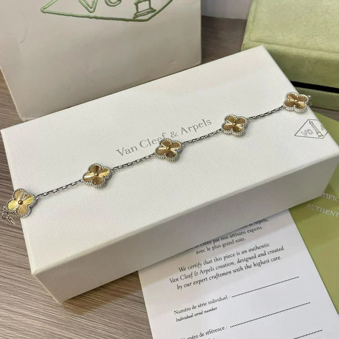 [⭐Clover Jewelry] CLOVER 5 MOTIF LASER BRACELET COLLECTION