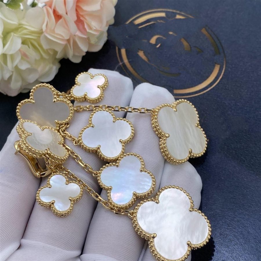 [⭐Clover Jewelry]CLOVER EARRINGS WHITE MOP 4 MOTIFS GOLD