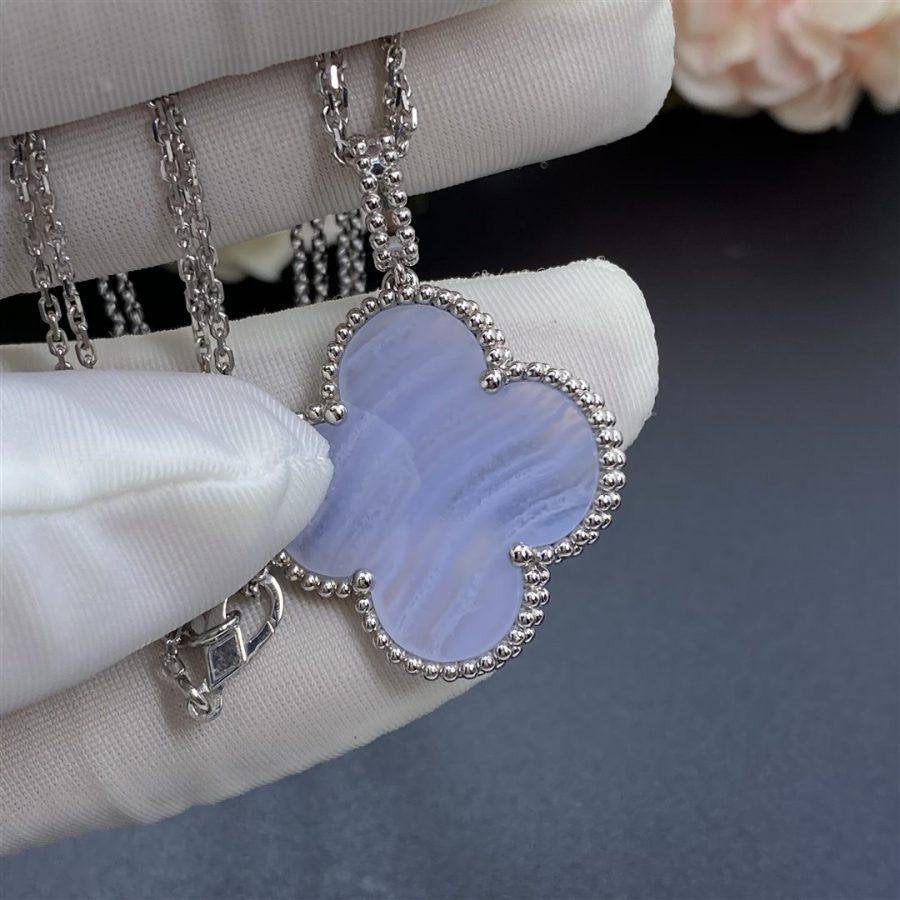 [⭐Clover Jewelry]CLOVER SILVER CHALCEDONY BIG CLOVER NECKLACE