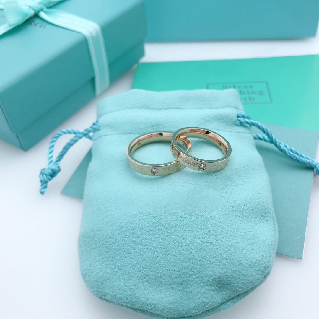[Clover Jewelry]THREE-DIAMOND RING