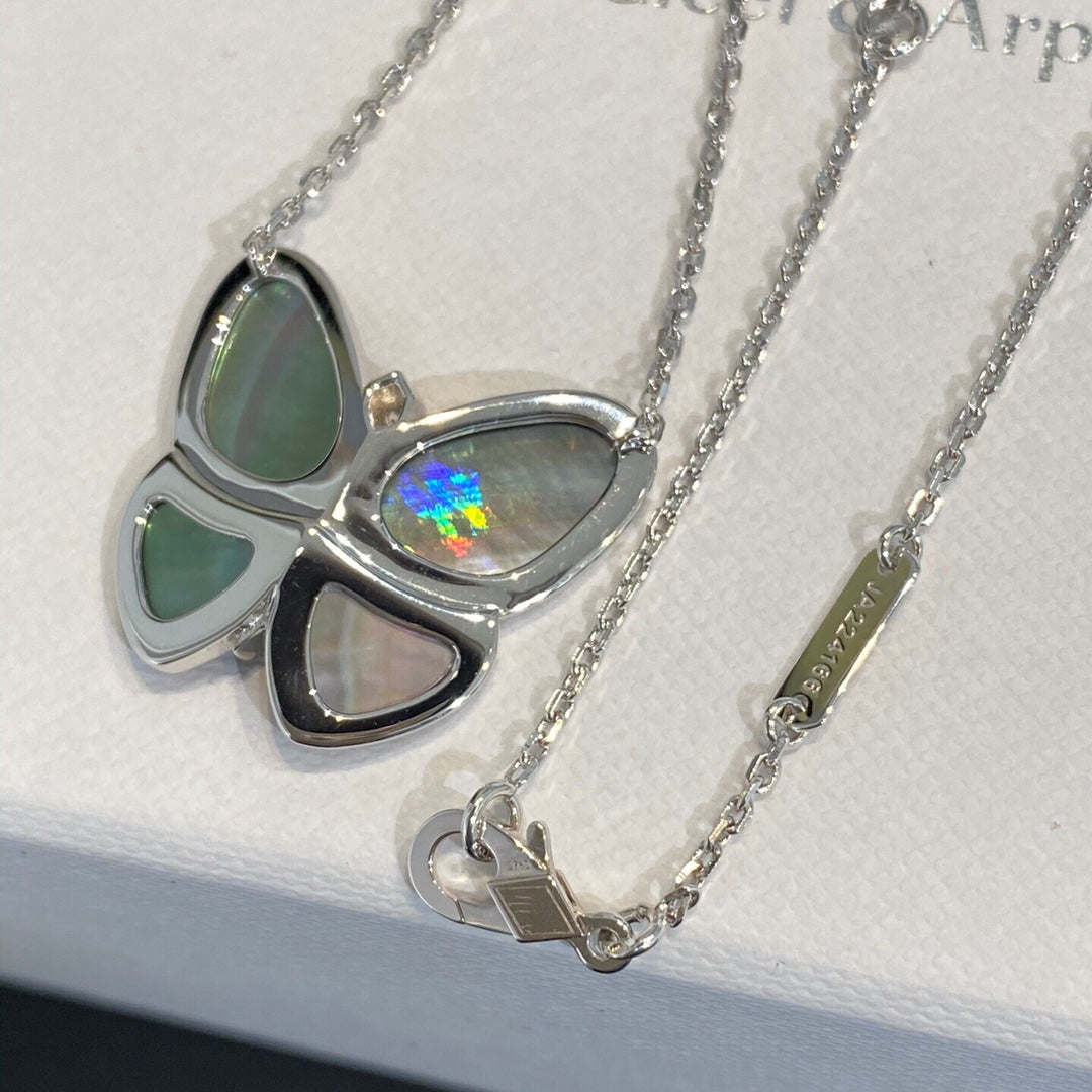 [⭐Clover Jewelry]LARGE BUTTERFLY SILVER PENDANT DIAMOND NECKLACE