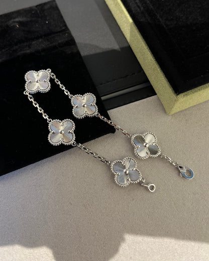 [⭐Clover Jewelry] CLOVER 5 MOTIF LASER BRACELET COLLECTION