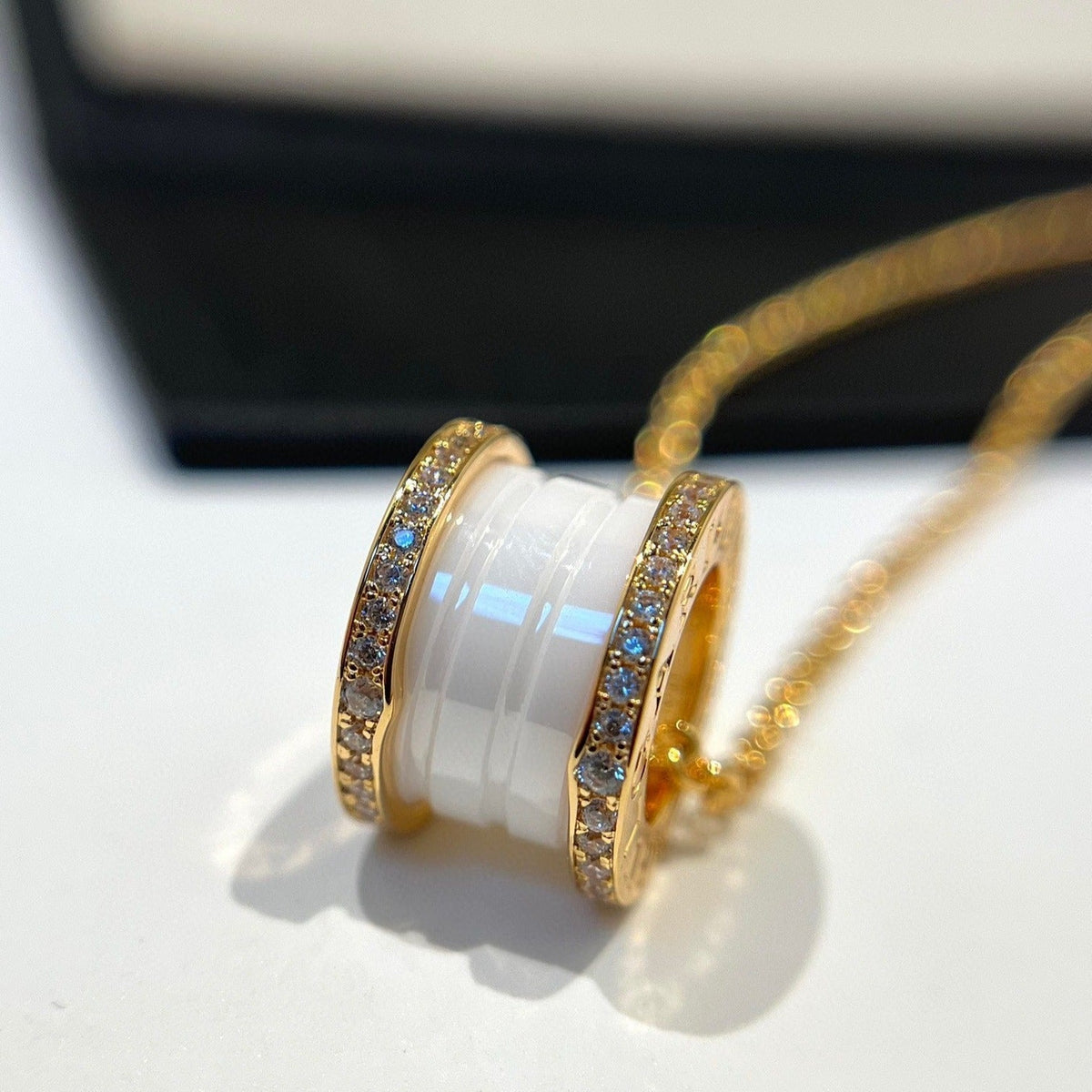 [⭐Clover Jewelry]ZERO 1 WHITE CERAMIC DIAMOND PINK GOLD NECKLACE