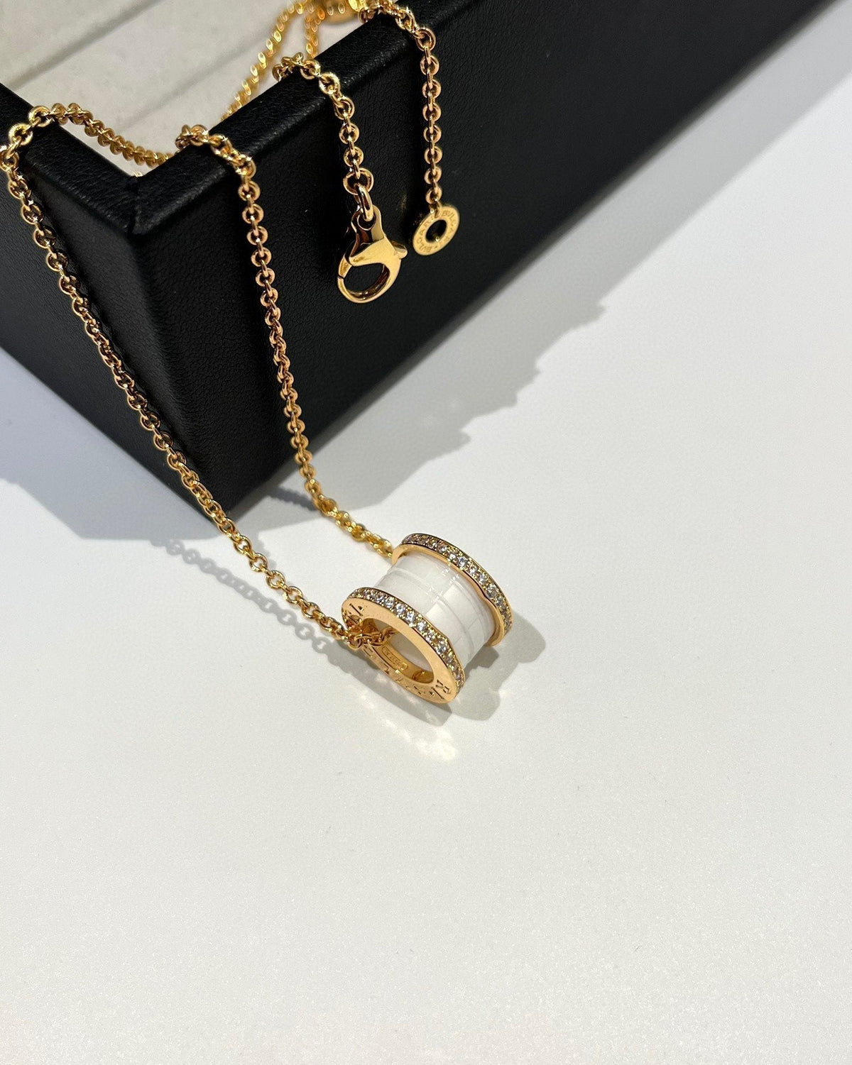 [⭐Clover Jewelry]ZERO 1 WHITE CERAMIC DIAMOND PINK GOLD NECKLACE